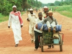 Des ressortissants tchadiens quittent les zones de combats en Centrafrique. Crédit photo : Sources