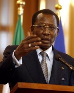 Le président tchadien Idriss Deby, le 4 novembre 2007 à N'Djamena ISSOUF SANOGO AFP/ARCHIVES