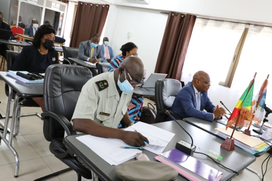 Le président de la commission de la CEEAC prononçant son discours Le président de la commission de la CEEAC prononçant son discours