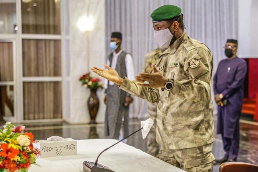 Mali : les autorités valident un plan de riposte aux sanctions de la CEDEAO Mali : les autorités valident un plan de riposte aux sanctions de la CEDEAO