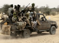 Un pick-up de l'armée tchadienne. Photo non datée. Crédit photo : Sources. Un pick-up de l'armée tchadienne. Photo non datée. Crédit photo : Sources.