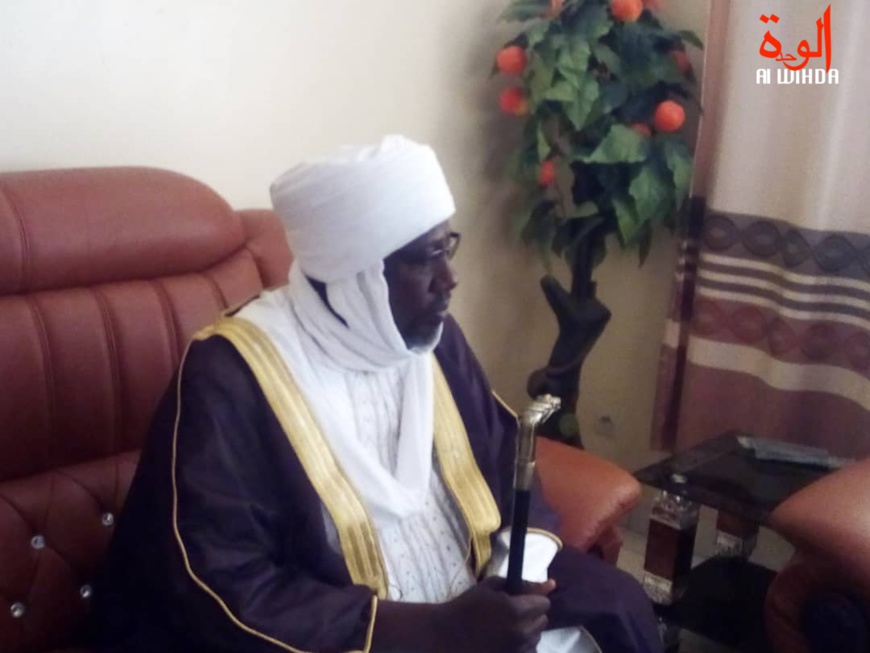 تشاد: تعليق مهام سلطنة دار وداي ورئيس كانتون بني هلبة تشاد: تعليق مهام سلطنة دار وداي ورئيس كانتون بني هلبة