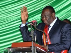 Michel Djotodia, lors de sa prestation de serment. Crédit photo : Sources Michel Djotodia, lors de sa prestation de serment. Crédit photo : Sources