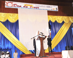 L'opération "don du coeur" au ministère des Affaires Etrangères. Crédit photo : Présidence Tchad L'opération "don du coeur" au ministère des Affaires Etrangères. Crédit photo : Présidence Tchad
