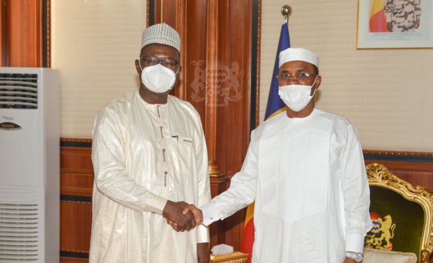 مصالحة وطنية: رئيس الجمهورية يستقبل كينغابي أوقوزيمي دي تابول مصالحة وطنية: رئيس الجمهورية يستقبل كينغابي أوقوزيمي دي تابول