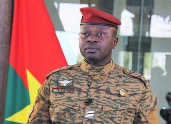 Le chef de la junte burkinabé, le lieutenant-colonel Damiba. © PR Le chef de la junte burkinabé, le lieutenant-colonel Damiba. © PR