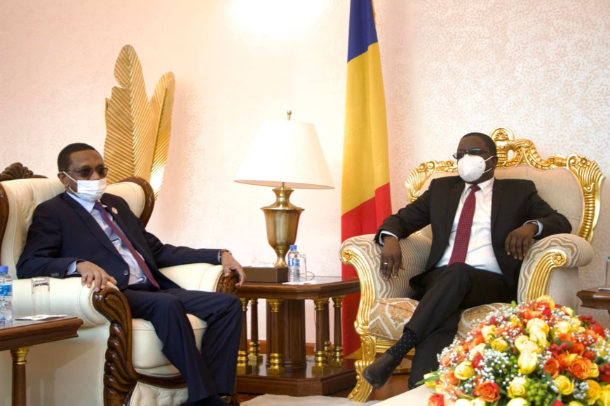 Sommet de l'UA : le premier ministre Pahimi Padacké représente le Tchad Sommet de l'UA : le premier ministre Pahimi Padacké représente le Tchad