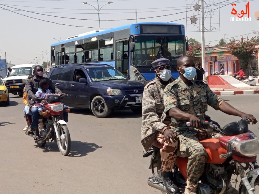 Tchad : des pannes répétitives des bus étudiants en pleine circulation à N'Djamena Tchad : des pannes répétitives des bus étudiants en pleine circulation à N'Djamena