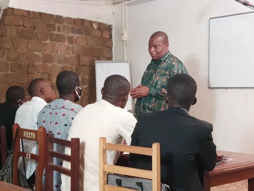 Centrafrique : le chef de l’État donne son premier cours de l’année à l’université