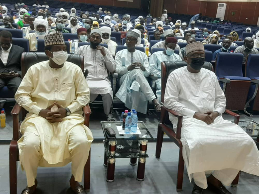 Tchad : les hommes d’affaires aux côtés des autorités de transition Tchad : les hommes d’affaires aux côtés des autorités de transition