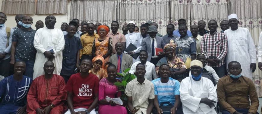 Tchad : "Misère et grandeur de la liberté", l'ouvrage poignant d'Eric Topona Tchad : "Misère et grandeur de la liberté", l'ouvrage poignant d'Eric Topona