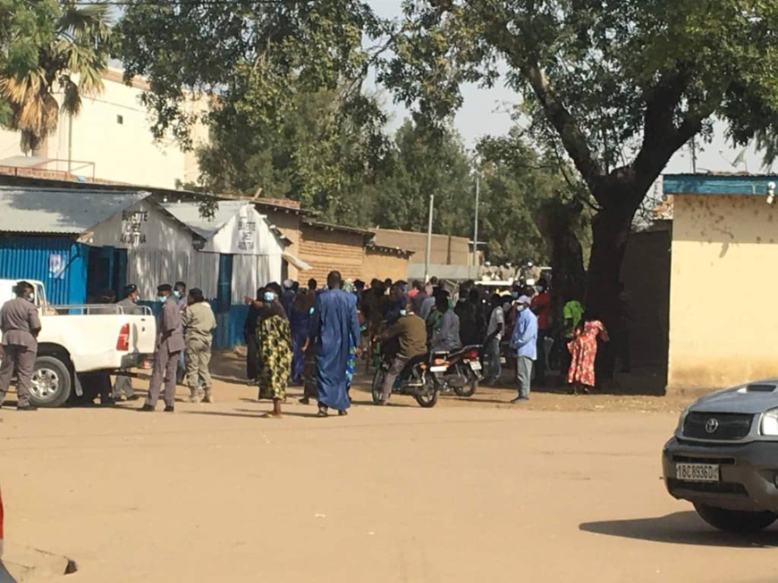 Tchad : une place mortuaire ciblée par des tirs de lacrymogène à N'Djamena Tchad : une place mortuaire ciblée par des tirs de lacrymogène à N'Djamena