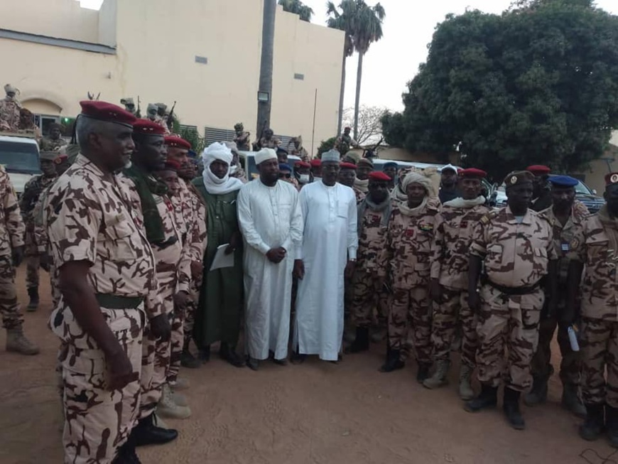 Tchad : le ministre de la défense en tournée nationale d'inspection des troupes Tchad : le ministre de la défense en tournée nationale d'inspection des troupes