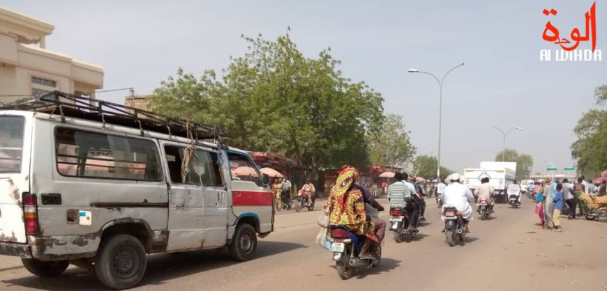 Tchad : les commis de charge arnaquent les usagers à Ndjamena Tchad : les commis de charge arnaquent les usagers à Ndjamena