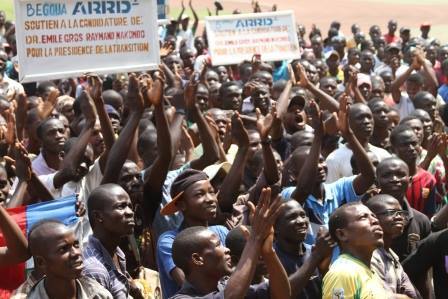5000 jeunes réunis au stade pour demander l'élection de Nakombo à la Présidence 5000 jeunes réunis au stade pour demander l'élection de Nakombo à la Présidence
