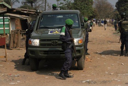 Bangui : Les forces de la MISCA et l'armée centrafricaine déployés à Sango après le lynchage d'un tchadien © Diaspora Media. Bangui : Les forces de la MISCA et l'armée centrafricaine déployés à Sango après le lynchage d'un tchadien © Diaspora Media.