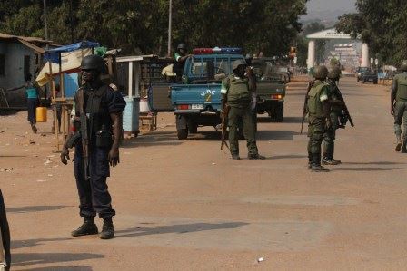 Bangui : Les forces de la MISCA et l'armée centrafricaine déployés à Sango après le lynchage d'un tchadien © Diaspora Media. Bangui : Les forces de la MISCA et l'armée centrafricaine déployés à Sango après le lynchage d'un tchadien © Diaspora Media.