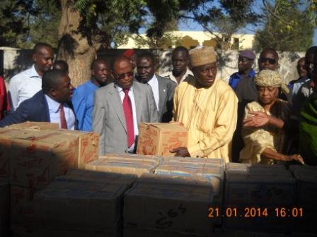 Des dons remis aujourd'hui aux ressortissants tchadiens rapatriés de Centrafrique. © Alwihda Info/MR