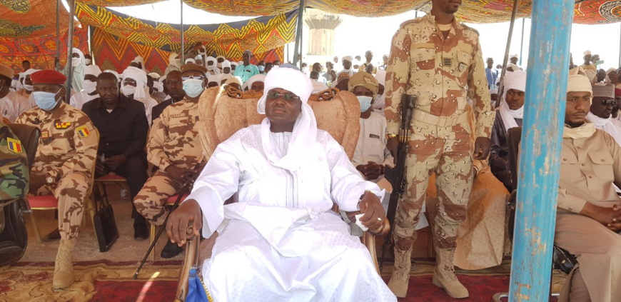Tchad : au Ouaddaï, le ministre de l'Administration appelle à soutenir le nouveau gouverneur Tchad : au Ouaddaï, le ministre de l'Administration appelle à soutenir le nouveau gouverneur