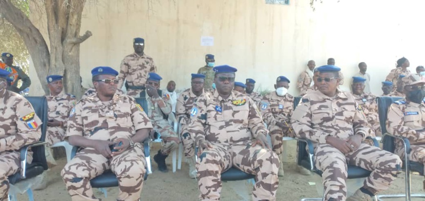 Tchad : la gendarmerie présente 13 présumés malfrats et une saisie de faux billets Tchad : la gendarmerie présente 13 présumés malfrats et une saisie de faux billets