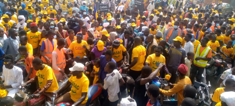 محمود كاساك يقود مسيرة سلمية لدعم الإنتقال محمود كاساك يقود مسيرة سلمية لدعم الإنتقال