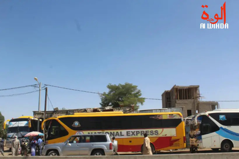 De bus de transport à N'Djamena. Illustration © Alwihda Info