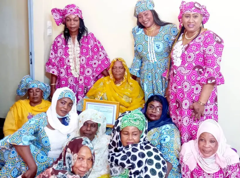 Tchad : l'AFAC décerne une attestation de reconnaissance à une femme battante