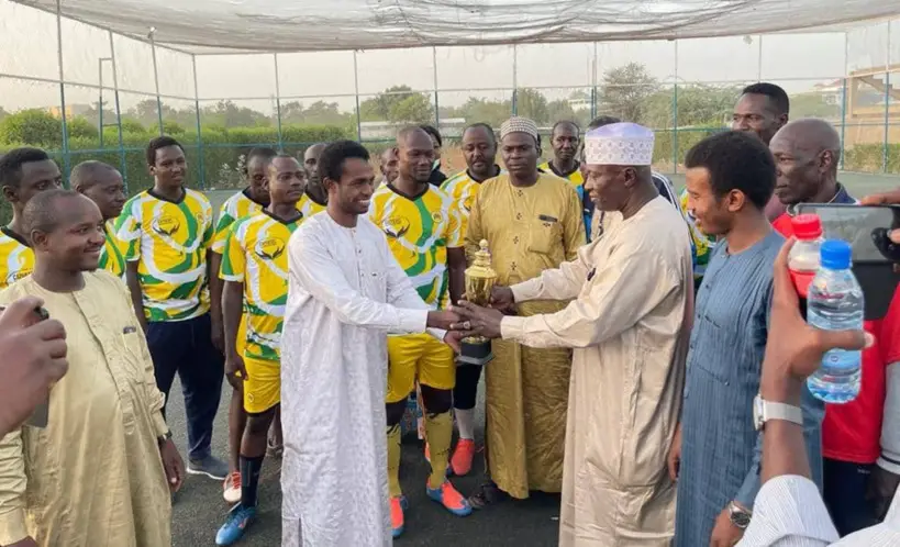 N’Djamena : l’équipe de foot du 1er arrondissement remporte une compétition à Klemat
