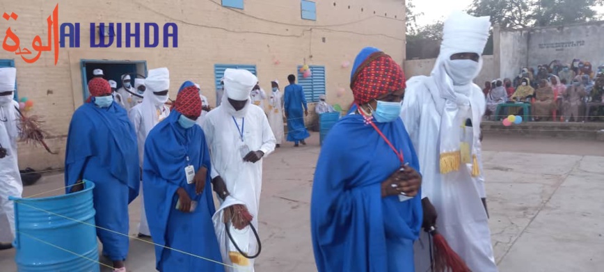 Tchad : l'Union des étudiants zaghawa résident à Abéché appelle à faire bon usage d'Internet Tchad : l'Union des étudiants zaghawa résident à Abéché appelle à faire bon usage d'Internet