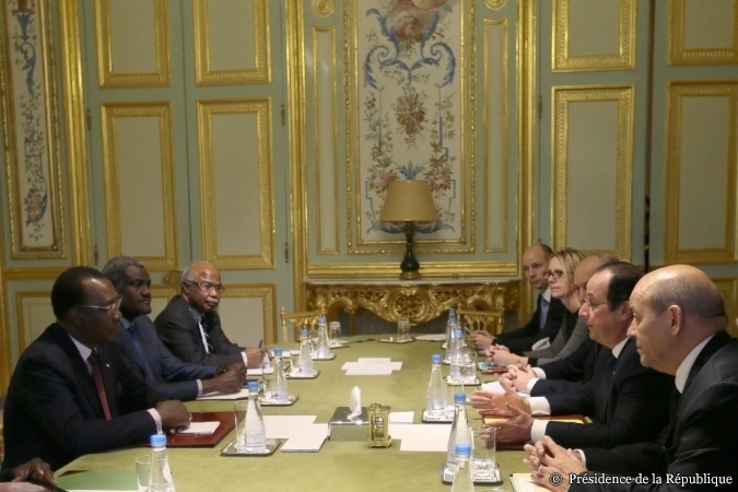 Le Tchad succombe à la pression française ? Le Tchad succombe à la pression française ?