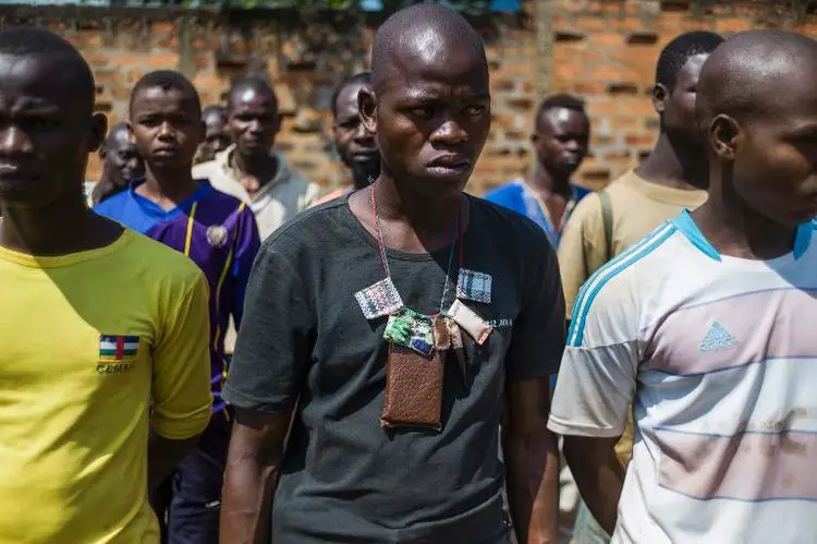 Des "anti-balaka" avant le début d'un meeting le 13 février 2014 à Boy-Rabe un quartier de Bangui (Photo Fred Dufour. AFP)
