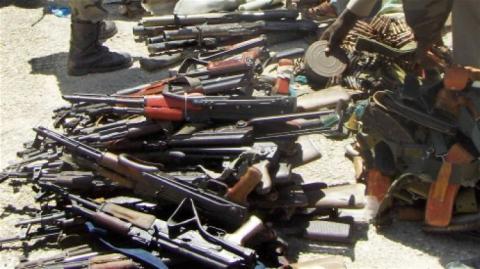 Une saisie d'armes à N'Djamena en 2011. Photo : Sources Une saisie d'armes à N'Djamena en 2011. Photo : Sources