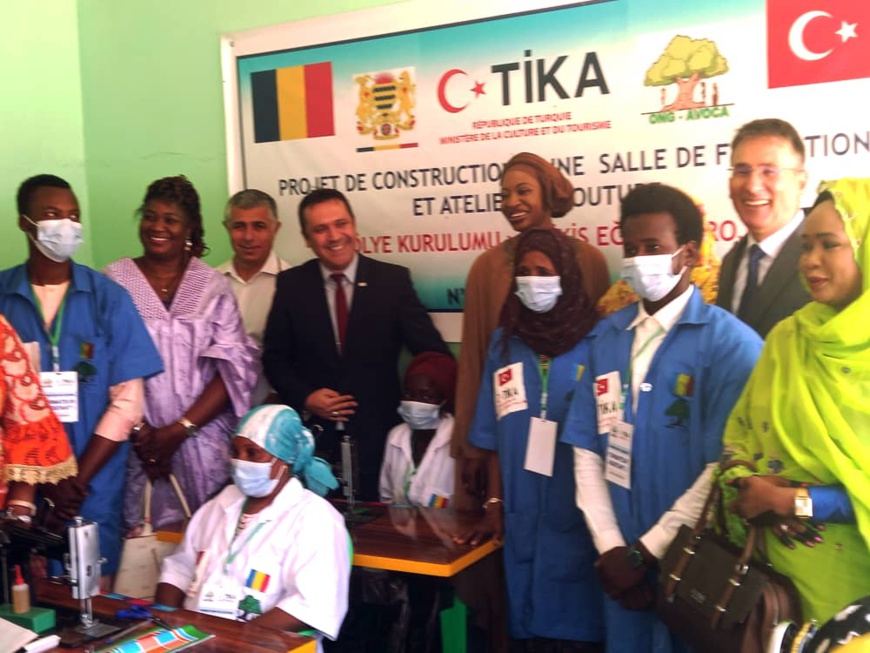 Tchad : l’Agence Turque TIKA forme 20 femmes en couture Tchad : l’Agence Turque TIKA forme 20 femmes en couture