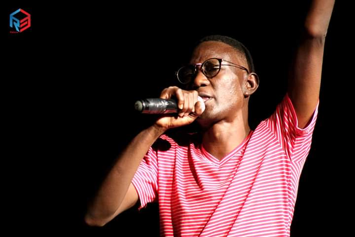 Tchad : Big Ndji le rappeur militant pour la paix, membre de la Death Crew Tchad : Big Ndji le rappeur militant pour la paix, membre de la Death Crew
