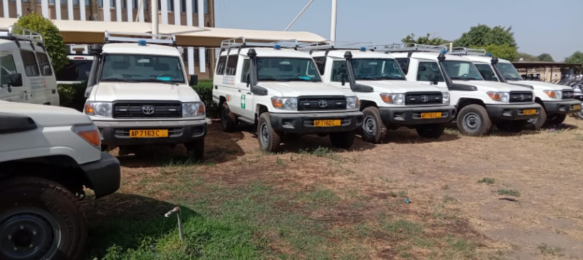 Tchad : la Banque mondiale remet 15 ambulances équipées au ministère de la santé Tchad : la Banque mondiale remet 15 ambulances équipées au ministère de la santé