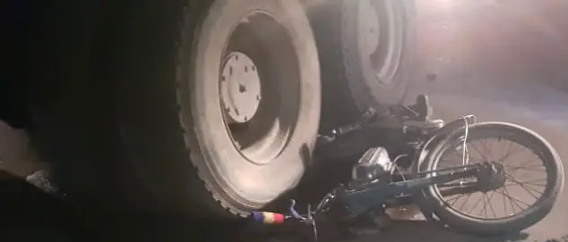 N’Djamena : fauché par un camion, un motocycliste échappe de peu à la mort