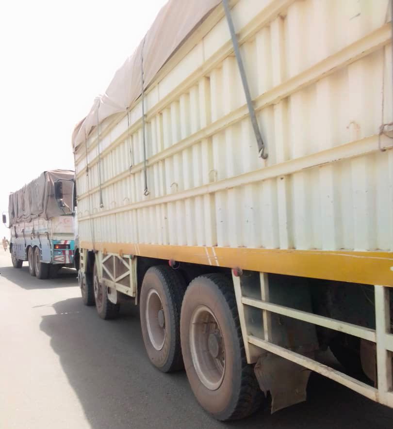 N'Djamena : circulation des gros-porteurs et opérations de déchargement ; paroles de sourds N'Djamena : circulation des gros-porteurs et opérations de déchargement ; paroles de sourds
