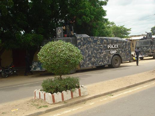 Des véhicules de la police. Crédit photo : Sources Des véhicules de la police. Crédit photo : Sources