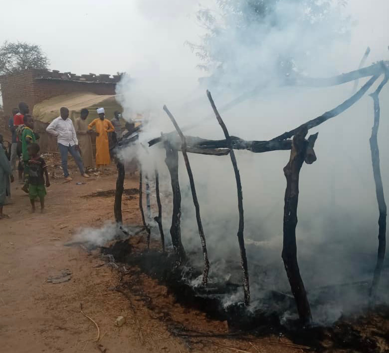 Tchad : des postes de police et douane incendiés à Aradib après des violences Tchad : des postes de police et douane incendiés à Aradib après des violences