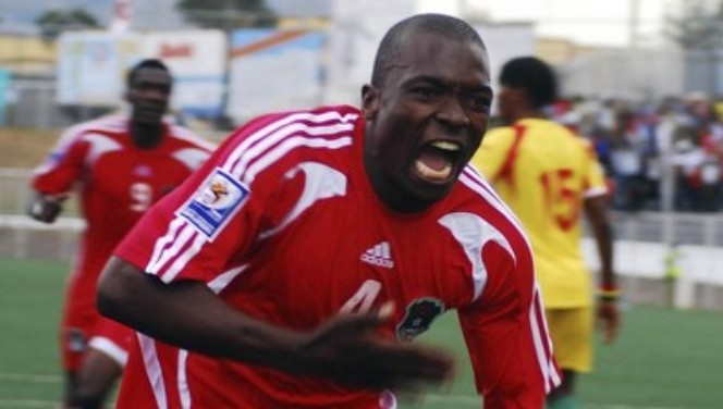 Un joueur du Malawi célèbre la victoire après un score 6-2 contre le Tchad. Crédit photo : Sources Un joueur du Malawi célèbre la victoire après un score 6-2 contre le Tchad. Crédit photo : Sources