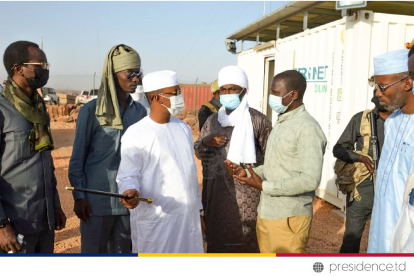 رئيس المجلس العسكري يتفقد محطة توليد الطاقة الهوائية بمدينة أم جرس رئيس المجلس العسكري يتفقد محطة توليد الطاقة الهوائية بمدينة أم جرس