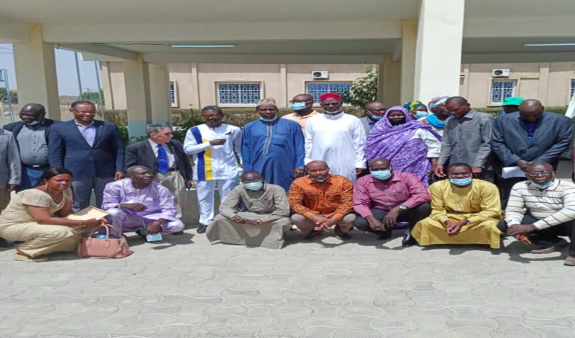 Photo de famille à l’ouverture Photo de famille à l’ouverture