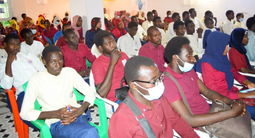 Transition au Tchad et promotion des valeurs démocratiques : le CEDPE échange sur la question avec les étudiants