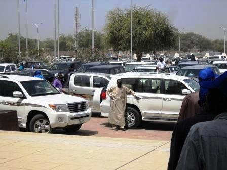 Le parking du Palais du 15 janvier à N'Djamena. Alwihda Info/M.R.