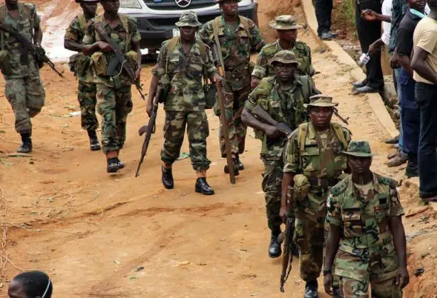Des soldats nigérians en patrouille à Lagos, en juin 2012 EMMANUEL AREWA AFP.COM