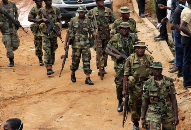 Des soldats nigérians en patrouille à Lagos, en juin 2012 EMMANUEL AREWA AFP.COM Des soldats nigérians en patrouille à Lagos, en juin 2012 EMMANUEL AREWA AFP.COM