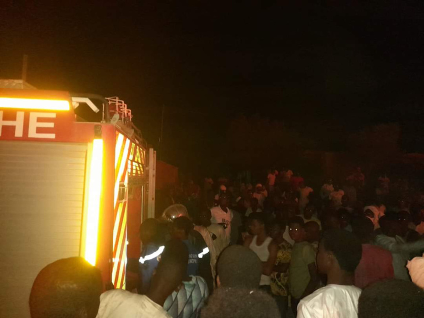 Tchad : pas d'eau pour éteindre l'incendie qui a ravagé un marché à Abéché cette nuit Tchad : pas d'eau pour éteindre l'incendie qui a ravagé un marché à Abéché cette nuit
