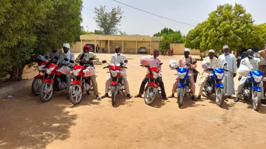 Tchad : le gouverneur du Batha remet des matériels aux agents de l’éducation