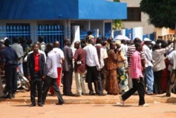 RCA : Le Tchad aurait débloqué de l'argent pour les fonctionnaires RCA : Le Tchad aurait débloqué de l'argent pour les fonctionnaires
