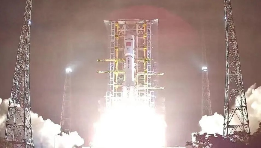China’s Long March-7 Y5 carrier rocket, carrying the country’s Tianzhou-4 cargo spacecraft, blasts off from the Wenchang Spacecraft Launch Site in south China’s Hainan province. (Photo/Courtesy of China Academy of Launch Vehicle Technology) China’s Long March-7 Y5 carrier rocket, carrying the country’s Tianzhou-4 cargo spacecraft, blasts off from the Wenchang Spacecraft Launch Site in south China’s Hainan province. (Photo/Courtesy of China Academy of Launch Vehicle Technology)
